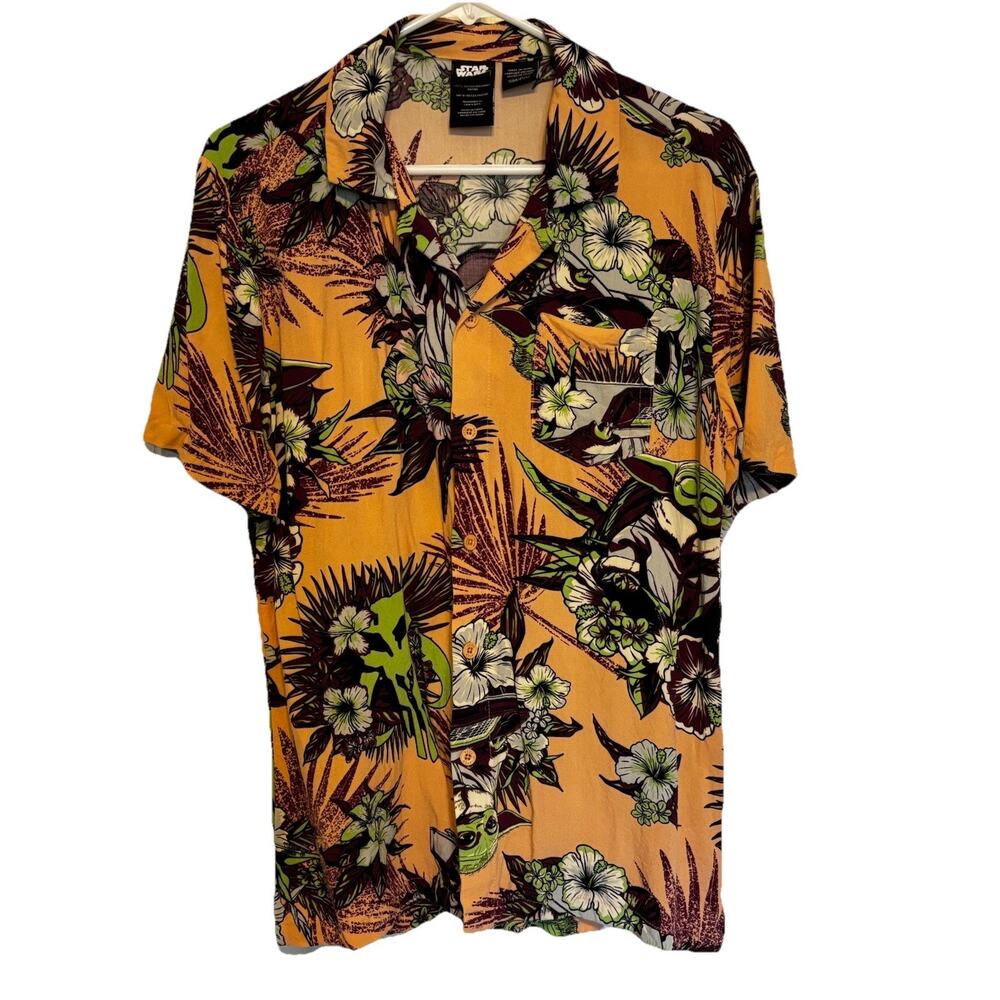 Star Wars Shirt Mens Small Peach Purple Yoda Floral Hawaiian Button Up Casual